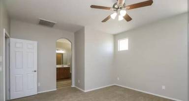 Main picture of 5438 W Fulton St