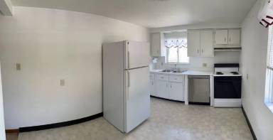 Main picture of 235 Manhattan Ave