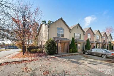 Main picture of Karrington Ridge