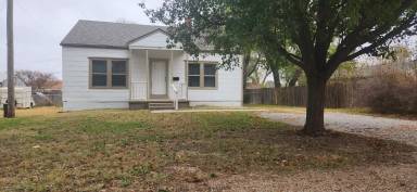 Main picture of 1718 E Carson St