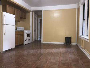 Main picture of 2839 Valentine Ave