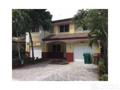 Main picture of 6621 SW 49th Ct