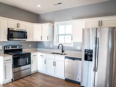 Main picture of 607 Colonette Dr