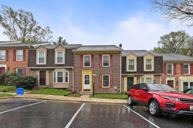 Main picture of 3831 Gateway Ter