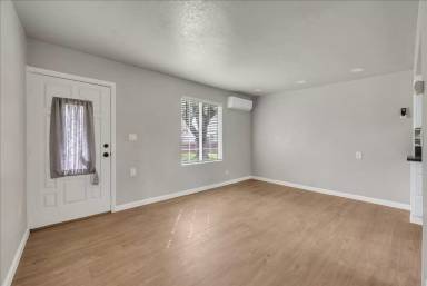 Main picture of 7715 Cologne Ln
