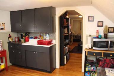 Main picture of 33 Spring Hill Ave