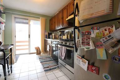 Main picture of 1714 Commonwealth Ave