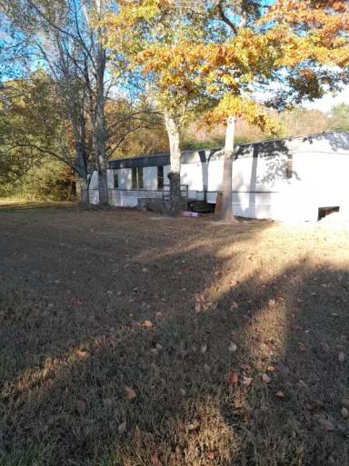 Main picture of 9 Appletree Ln