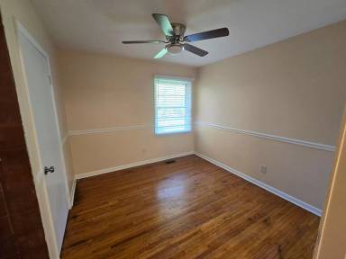 Main picture of 2616 Gamma Cir NW