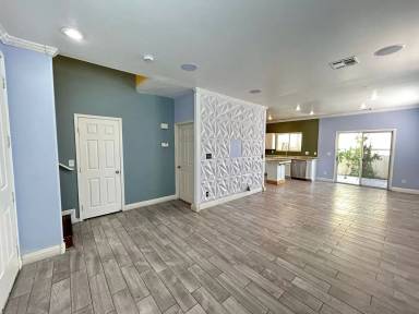 Main picture of 5846 Lee Fairy Ct