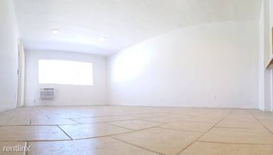 Main picture of 8108 Langdon Ave