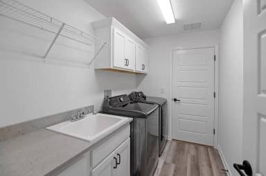 Main picture of 1889 Keel Ct