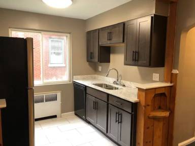 Main picture of 5831 Woodmont Ave