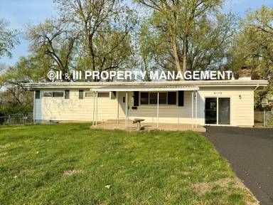 Main picture of 6110 N Park Ave