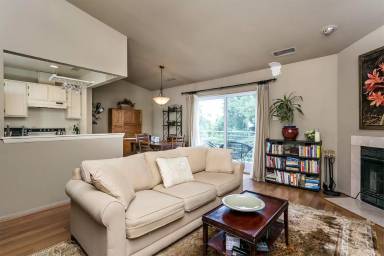 Main picture of 69 Ashlar Hill Ct