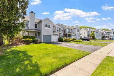 Main picture of 81 Kirkwood Dr