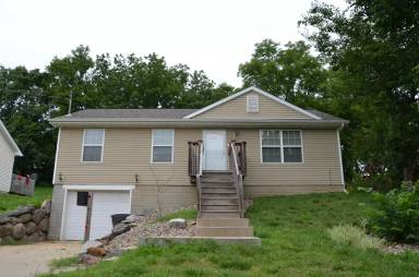 Main picture of 2132 SE 6th St