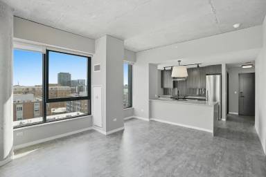 Main picture of 931 W Washington Blvd