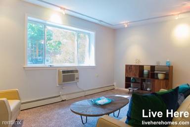 Main picture of 5525 N Winthrop Ave