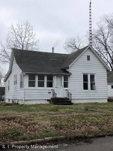 Main picture of 301 N 10th St