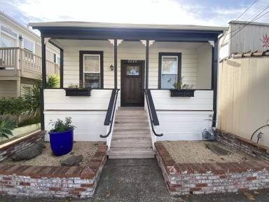 Main picture of 2005 Bridgeway