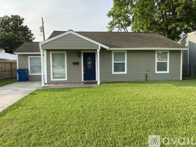 Main picture of 1007 Longley St