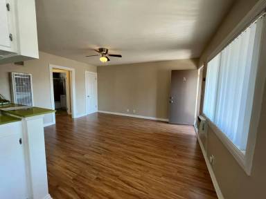 Main picture of 6116 Radford Ave