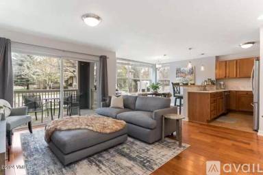 Main picture of 350 Founders Ave