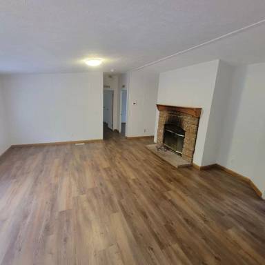 Main picture of 230 Shadow Ln