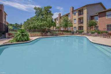 Main picture of 22923 Imperial Valley Dr