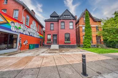 Main picture of 46 Allen St