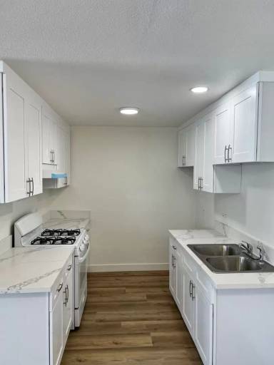 Main picture of 4800 Terrace Ave