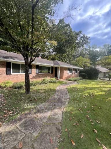 Main picture of 2301 Echo Hills Cir NE