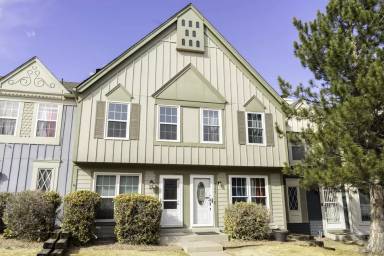 Main picture of 3537 Queen Anne Way