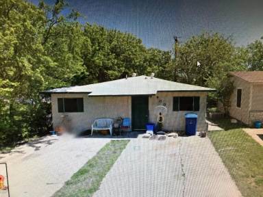 Main picture of 900 S 17th St