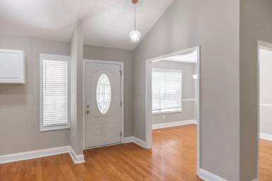 Main picture of 152 Silverbell Trce