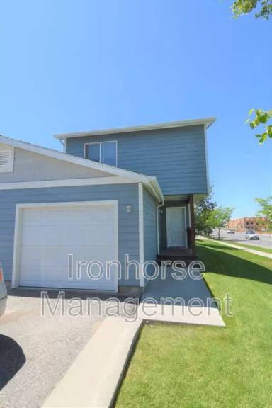 Main picture of 2451 Wheeler Dr