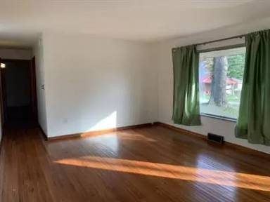 Main picture of 405 N Hillsdale Dr