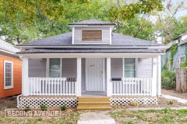 Main picture of 2329 Chelsea Ave