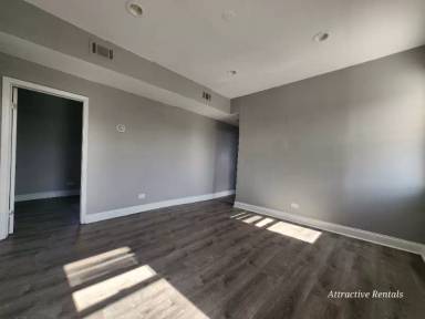 Main picture of 7053 S Dante Ave