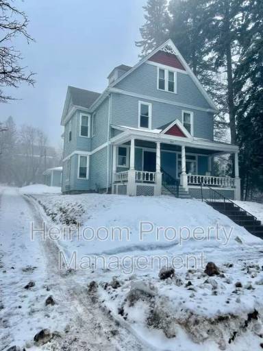 Main picture of 2115 E 1st St