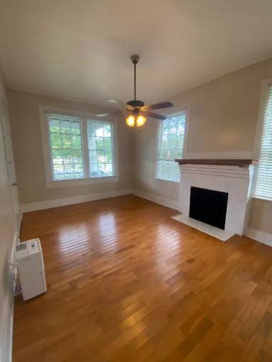 Main picture of 5049 Canal St