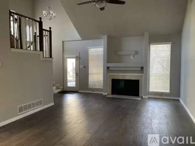 Main picture of 1329 Maywood Ct
