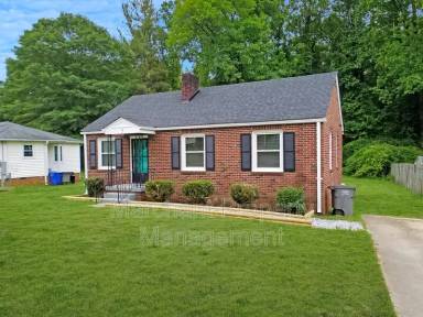 Main picture of 5 Cornell Ct