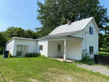 Main picture of 118 W Wine St