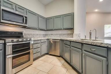 Main picture of 8950 Manalang Rd