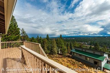 Main picture of 1929 NW Vicksburg Ave