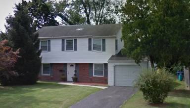 Main picture of 4 Pembrook Ln