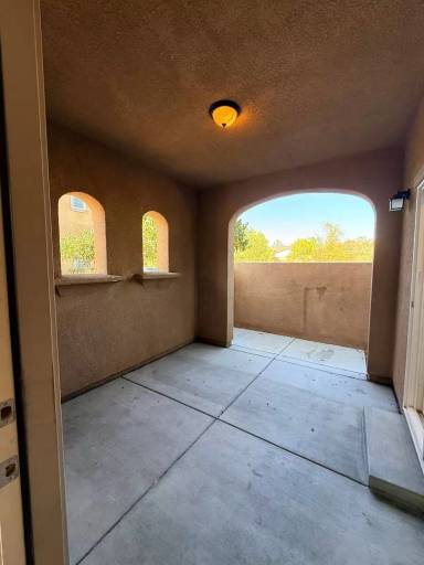 Main picture of 37350 Paseo Tulipa