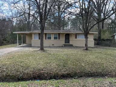 Main picture of 2731 Emerald Dr